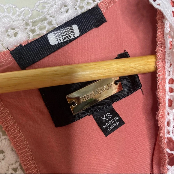 Alexia Admore Pink Contrast Crochet Lace Fit & Flare Mini Dress Size XS - Picture 6 of 12